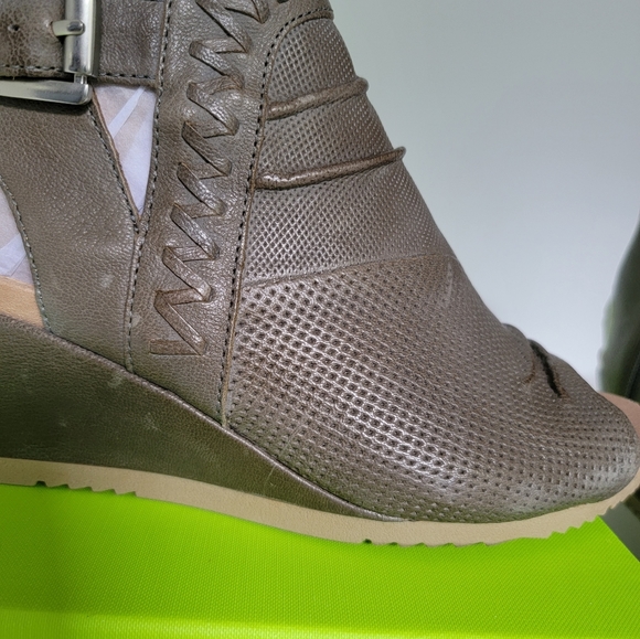 Earth Open Toe Booties - Picture 7 of 7